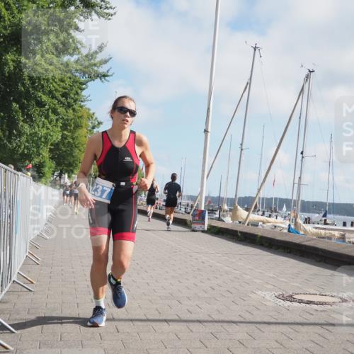 17.08.2025 - KN Förde Triathlon 2025 KatJ http://msf.ph/oto/8591338 17.08.2025 10:18:38 Laufen 136, 155, 237 meine-sportfotos.de