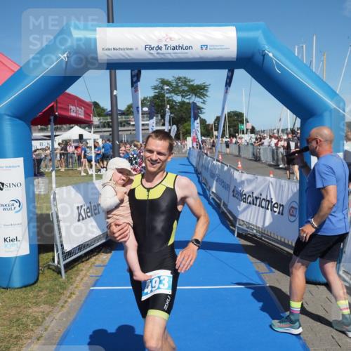 17.08.2025 - KN Förde Triathlon 2025 MichiJ http://msf.ph/oto/8591364 17.08.2025 13:51:01 Laufen 493 meine-sportfotos.de
