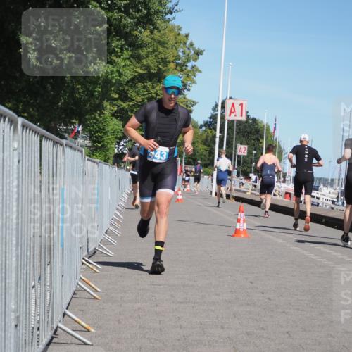 17.08.2025 - KN Förde Triathlon 2025 KatJ http://msf.ph/oto/8591378 17.08.2025 13:37:21 Laufen 443, 448 meine-sportfotos.de