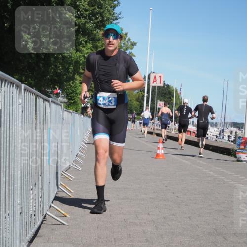 17.08.2025 - KN Förde Triathlon 2025 KatJ http://msf.ph/oto/8591394 17.08.2025 13:37:22 Laufen 443, 448 meine-sportfotos.de