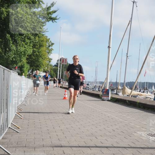 17.08.2025 - KN Förde Triathlon 2025 KatJ http://msf.ph/oto/8591431 17.08.2025 10:18:49 Laufen 109, 136, 144, 175 meine-sportfotos.de