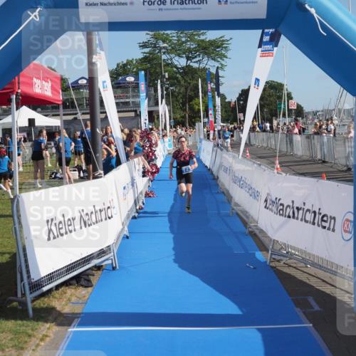 17.08.2025 - KN Förde Triathlon 2025 MichiJ http://msf.ph/oto/8591437 17.08.2025 10:33:30 Laufen 127, 143 meine-sportfotos.de