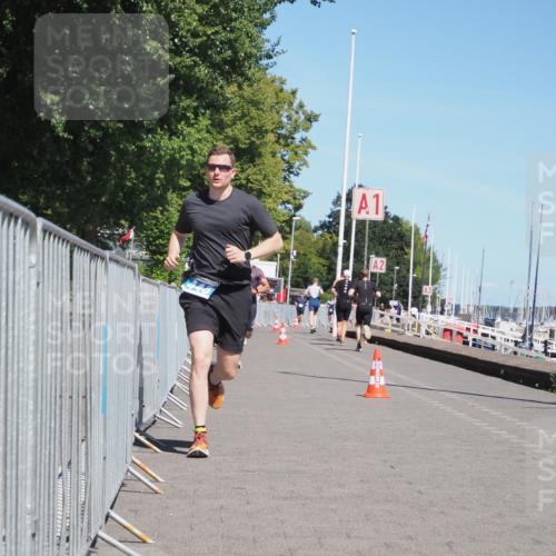 17.08.2025 - KN Förde Triathlon 2025 KatJ http://msf.ph/oto/8591449 17.08.2025 13:37:28 Laufen 448, 467 meine-sportfotos.de