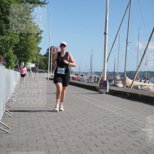 17.08.2025 - KN Förde Triathlon 2025 KatJ http://msf.ph/oto/8591456 17.08.2025 10:53:27 Laufen 213 meine-sportfotos.de