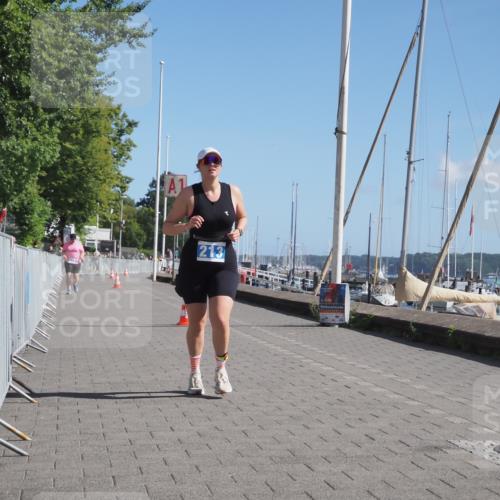 17.08.2025 - KN Förde Triathlon 2025 KatJ http://msf.ph/oto/8591481 17.08.2025 10:53:28 Laufen 213 meine-sportfotos.de