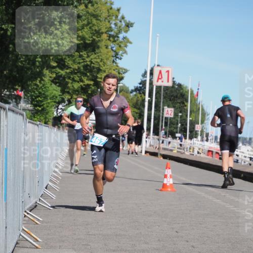 17.08.2025 - KN Förde Triathlon 2025 KatJ http://msf.ph/oto/8591535 17.08.2025 13:37:32 Laufen 448, 462, 467, 506, 507 meine-sportfotos.de