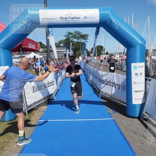 17.08.2025 - KN Förde Triathlon 2025 MichiJ http://msf.ph/oto/8591539 17.08.2025 13:51:24 Laufen 446, 473 meine-sportfotos.de