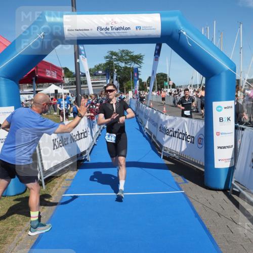 17.08.2025 - KN Förde Triathlon 2025 MichiJ http://msf.ph/oto/8591556 17.08.2025 13:51:24 Laufen 446, 473 meine-sportfotos.de