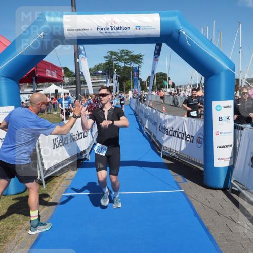 17.08.2025 - KN Förde Triathlon 2025 MichiJ http://msf.ph/oto/8591571 17.08.2025 13:51:24 Laufen 446, 473 meine-sportfotos.de