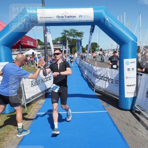 17.08.2025 - KN Förde Triathlon 2025 MichiJ http://msf.ph/oto/8591576 17.08.2025 13:51:25 Laufen 446, 473 meine-sportfotos.de