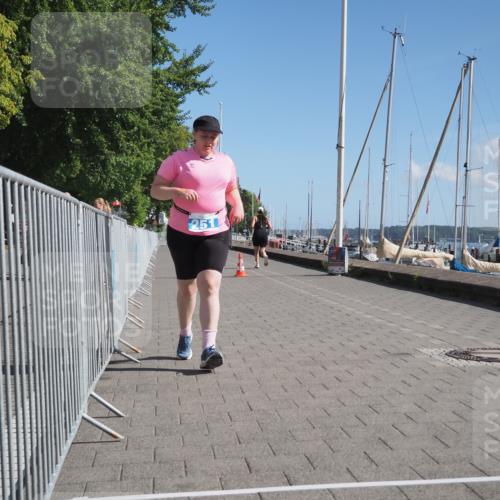 17.08.2025 - KN Förde Triathlon 2025 KatJ http://msf.ph/oto/8591581 17.08.2025 10:53:41 Laufen 251 meine-sportfotos.de