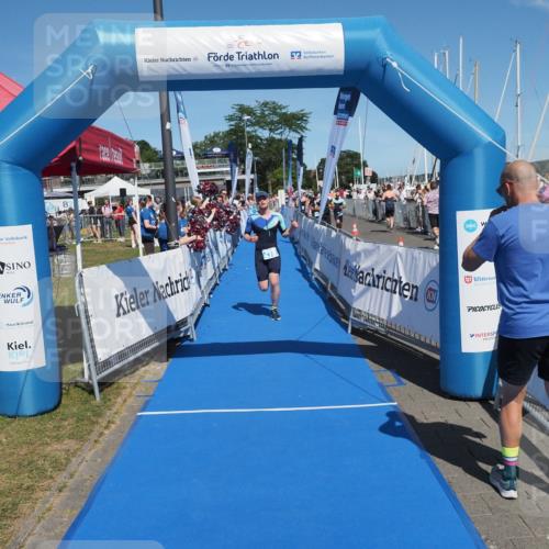 17.08.2025 - KN Förde Triathlon 2025 MichiJ http://msf.ph/oto/8591627 17.08.2025 13:51:27 Laufen 446, 473 meine-sportfotos.de
