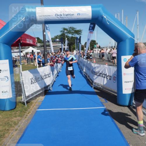 17.08.2025 - KN Förde Triathlon 2025 MichiJ http://msf.ph/oto/8591638 17.08.2025 13:51:28 Laufen 446, 473 meine-sportfotos.de