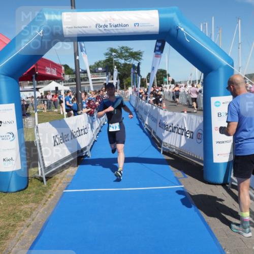 17.08.2025 - KN Förde Triathlon 2025 MichiJ http://msf.ph/oto/8591657 17.08.2025 13:51:28 Laufen 446, 473 meine-sportfotos.de