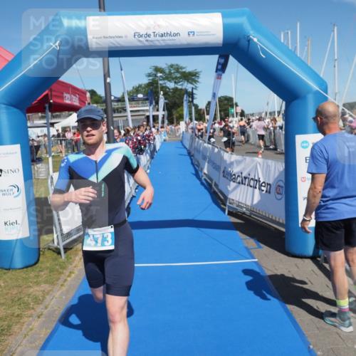17.08.2025 - KN Förde Triathlon 2025 MichiJ http://msf.ph/oto/8591696 17.08.2025 13:51:29 Laufen 446, 473 meine-sportfotos.de