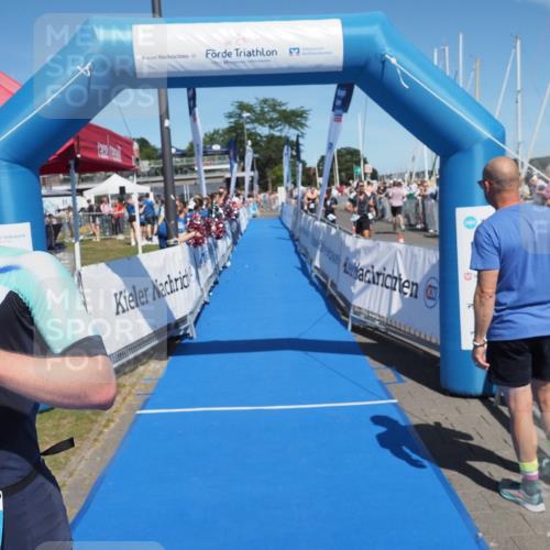 17.08.2025 - KN Förde Triathlon 2025 MichiJ http://msf.ph/oto/8591713 17.08.2025 13:51:29 Laufen 446, 473 meine-sportfotos.de