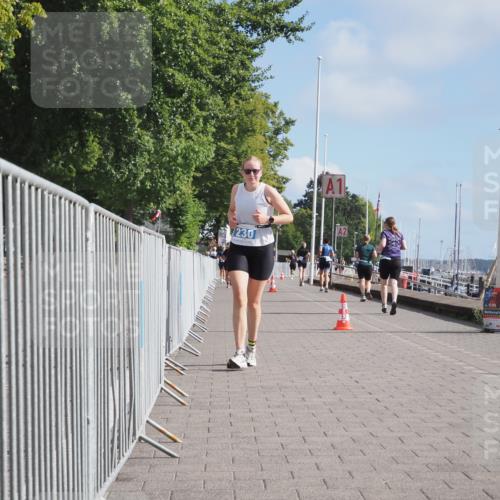 17.08.2025 - KN Förde Triathlon 2025 KatJ http://msf.ph/oto/8591714 17.08.2025 10:19:13 Laufen 230 meine-sportfotos.de