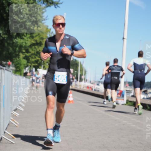 17.08.2025 - KN Förde Triathlon 2025 KatJ http://msf.ph/oto/8591999 17.08.2025 13:37:46 Laufen 411, 457, 505 meine-sportfotos.de