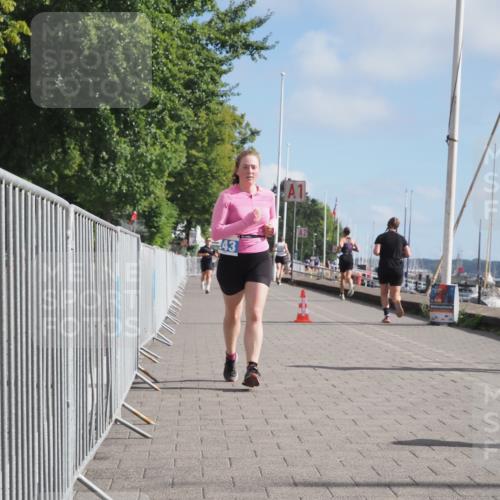 17.08.2025 - KN Förde Triathlon 2025 KatJ http://msf.ph/oto/8592125 17.08.2025 10:19:42 Laufen 243 meine-sportfotos.de