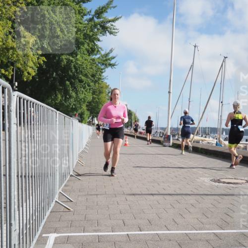 17.08.2025 - KN Förde Triathlon 2025 KatJ http://msf.ph/oto/8592159 17.08.2025 10:19:43 Laufen 228, 243 meine-sportfotos.de