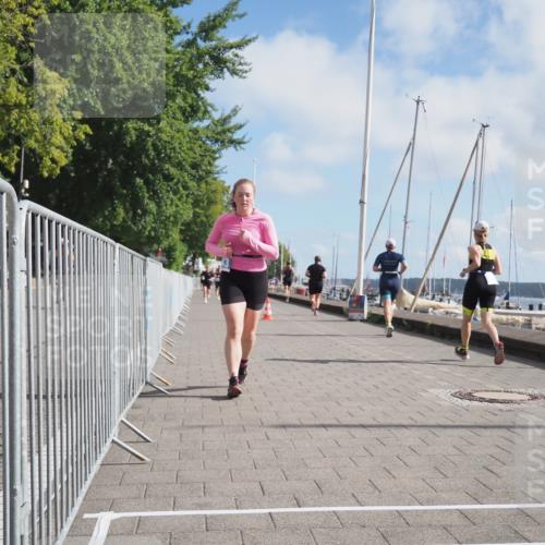 17.08.2025 - KN Förde Triathlon 2025 KatJ http://msf.ph/oto/8592171 17.08.2025 10:19:43 Laufen 228, 243 meine-sportfotos.de