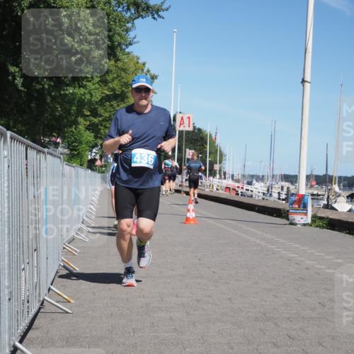 17.08.2025 - KN Förde Triathlon 2025 KatJ http://msf.ph/oto/8592189 17.08.2025 13:37:59 Laufen 397, 417, 436, 442, 461 meine-sportfotos.de