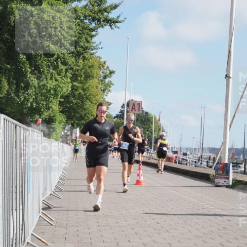 17.08.2025 - KN Förde Triathlon 2025 KatJ http://msf.ph/oto/8592229 17.08.2025 10:19:50 Laufen 198, 201, 228 meine-sportfotos.de