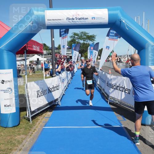 17.08.2025 - KN Förde Triathlon 2025 MichiJ http://msf.ph/oto/8592236 17.08.2025 13:52:17 Laufen 471, 501 meine-sportfotos.de