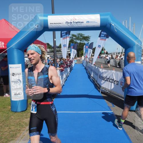 17.08.2025 - KN Förde Triathlon 2025 MichiJ http://msf.ph/oto/8592331 17.08.2025 13:52:19 Laufen 471, 501 meine-sportfotos.de