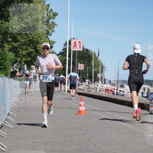 17.08.2025 - KN Förde Triathlon 2025 KatJ http://msf.ph/oto/8592375 17.08.2025 13:38:08 Laufen 529 meine-sportfotos.de