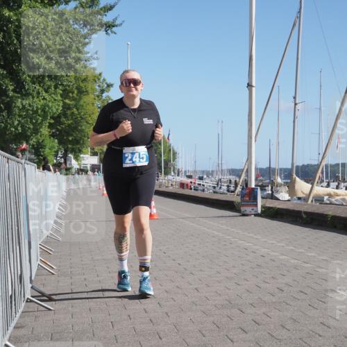 17.08.2025 - KN Förde Triathlon 2025 KatJ http://msf.ph/oto/8592376 17.08.2025 10:59:06 Laufen 245 meine-sportfotos.de