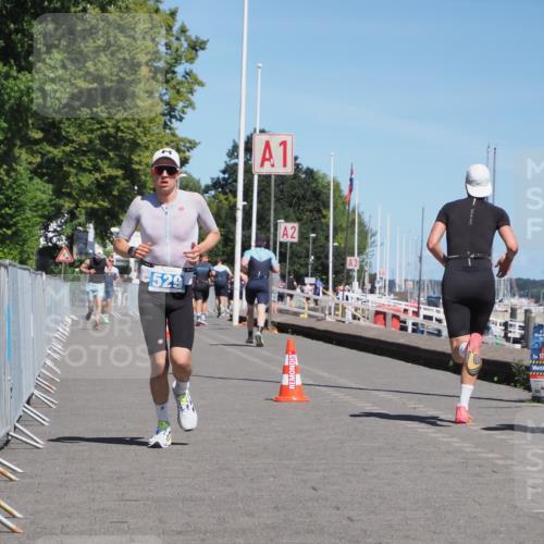 17.08.2025 - KN Förde Triathlon 2025 KatJ http://msf.ph/oto/8592381 17.08.2025 13:38:08 Laufen 529 meine-sportfotos.de