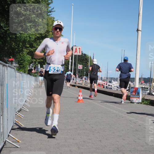 17.08.2025 - KN Förde Triathlon 2025 KatJ http://msf.ph/oto/8592413 17.08.2025 13:38:09 Laufen 529 meine-sportfotos.de