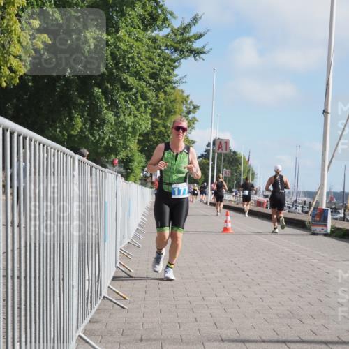 17.08.2025 - KN Förde Triathlon 2025 KatJ http://msf.ph/oto/8592423 17.08.2025 10:20:05 Laufen 177 meine-sportfotos.de