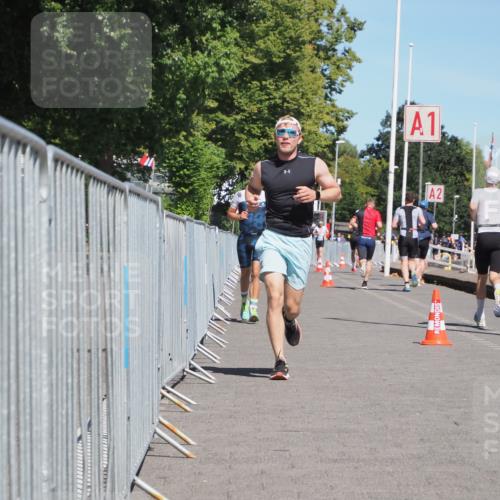 17.08.2025 - KN Förde Triathlon 2025 KatJ http://msf.ph/oto/8592445 17.08.2025 13:38:19 Laufen 416, 490 meine-sportfotos.de
