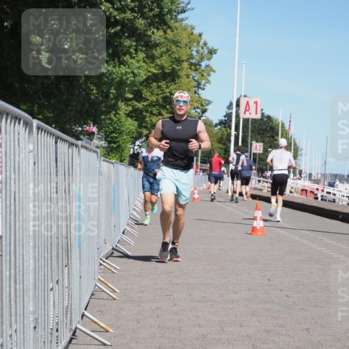 17.08.2025 - KN Förde Triathlon 2025 KatJ http://msf.ph/oto/8592461 17.08.2025 13:38:19 Laufen 416, 490 meine-sportfotos.de