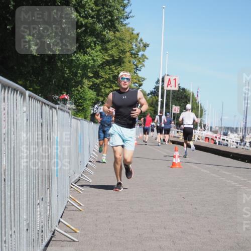 17.08.2025 - KN Förde Triathlon 2025 KatJ http://msf.ph/oto/8592472 17.08.2025 13:38:19 Laufen 416, 490 meine-sportfotos.de