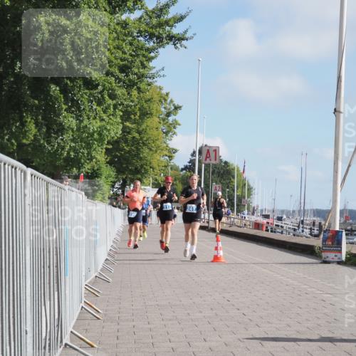 17.08.2025 - KN Förde Triathlon 2025 KatJ http://msf.ph/oto/8592511 17.08.2025 10:20:12 Laufen 117, 235, 241 meine-sportfotos.de