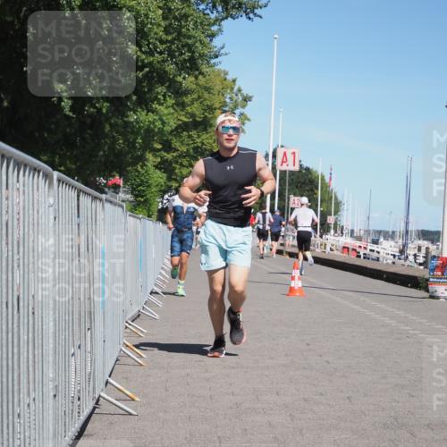 17.08.2025 - KN Förde Triathlon 2025 KatJ http://msf.ph/oto/8592515 17.08.2025 13:38:20 Laufen 416, 490 meine-sportfotos.de