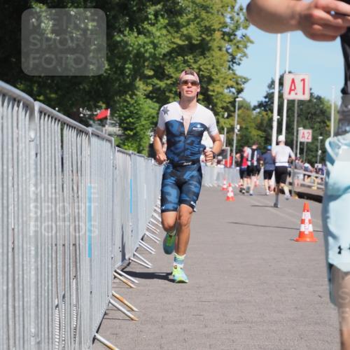 17.08.2025 - KN Förde Triathlon 2025 KatJ http://msf.ph/oto/8592541 17.08.2025 13:38:22 Laufen 416, 459, 490 meine-sportfotos.de