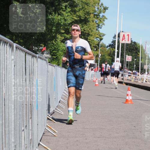 17.08.2025 - KN Förde Triathlon 2025 KatJ http://msf.ph/oto/8592557 17.08.2025 13:38:22 Laufen 416, 459, 490 meine-sportfotos.de
