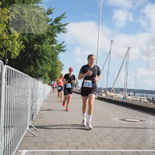 17.08.2025 - KN Förde Triathlon 2025 KatJ http://msf.ph/oto/8592663 17.08.2025 10:20:17 Laufen 110, 117, 235, 241 meine-sportfotos.de