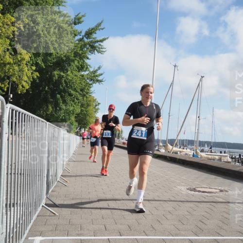 17.08.2025 - KN Förde Triathlon 2025 KatJ http://msf.ph/oto/8592666 17.08.2025 10:20:17 Laufen 110, 117, 235, 241 meine-sportfotos.de