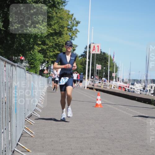 17.08.2025 - KN Förde Triathlon 2025 KatJ http://msf.ph/oto/8592669 17.08.2025 13:38:28 Laufen 416, 459 meine-sportfotos.de