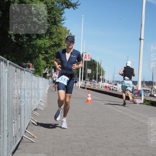 17.08.2025 - KN Förde Triathlon 2025 KatJ http://msf.ph/oto/8592684 17.08.2025 13:38:29 Laufen 419, 459 meine-sportfotos.de
