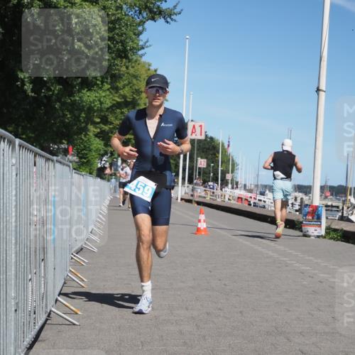 17.08.2025 - KN Förde Triathlon 2025 KatJ http://msf.ph/oto/8592698 17.08.2025 13:38:29 Laufen 419, 459 meine-sportfotos.de