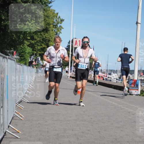 17.08.2025 - KN Förde Triathlon 2025 KatJ http://msf.ph/oto/8592783 17.08.2025 13:38:37 Laufen 415, 419, 460 meine-sportfotos.de