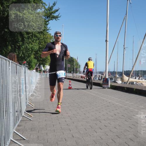 17.08.2025 - KN Förde Triathlon 2025 KatJ http://msf.ph/oto/8592828 17.08.2025 11:32:56 Laufen 261 meine-sportfotos.de