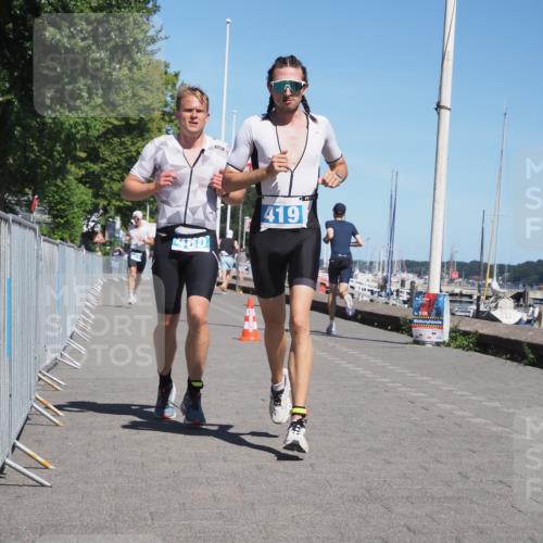 17.08.2025 - KN Förde Triathlon 2025 KatJ http://msf.ph/oto/8592842 17.08.2025 13:38:38 Laufen 415, 419, 460 meine-sportfotos.de