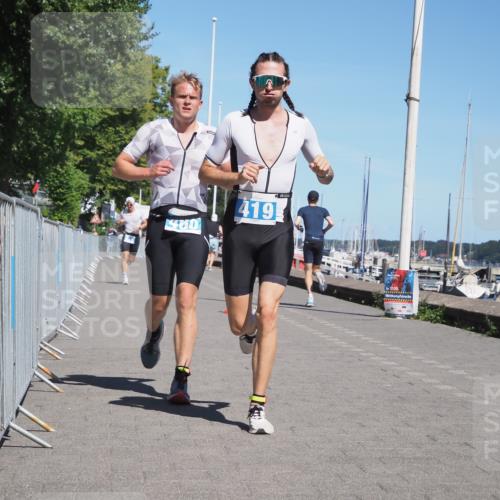 17.08.2025 - KN Förde Triathlon 2025 KatJ http://msf.ph/oto/8592850 17.08.2025 13:38:38 Laufen 415, 419, 460 meine-sportfotos.de